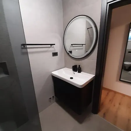 Apartman Mate Lopar Exterior photo