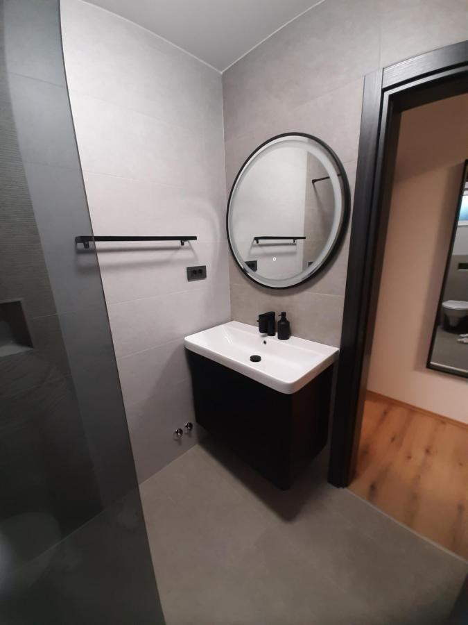 Mate Apartment Lopar
